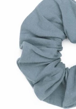 Scrunchie Haargummi AJITHA Bundle -Stoff Punkt Verkaufsgeschäft Ajitha Scrunchie pasty blue 02