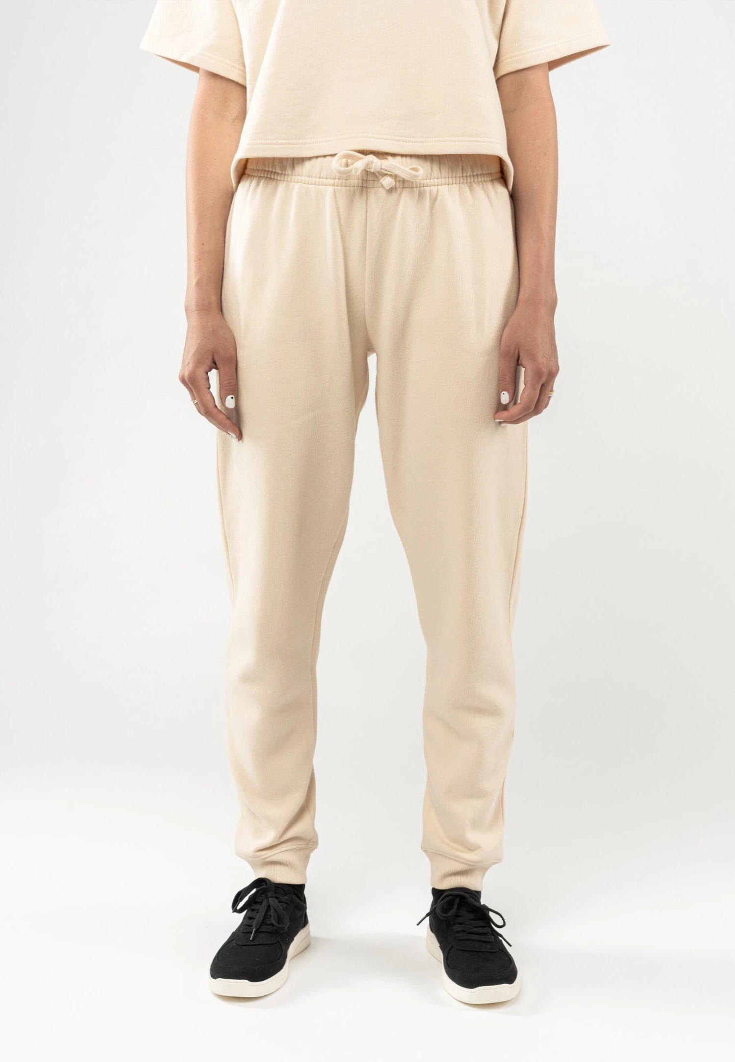 Sweatpants AKESHA 1 Sweatpants AKESHA