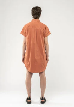 Blusenkleid AMOLI 8 Blusenkleid AMOLI -Stoff Punkt Verkaufsgeschäft Amoli coral 03