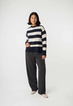 Feinstrick Pullover ARMAL -Stoff Punkt Verkaufsgeschäft Armal Boxy Knit Jumper navy cream stripes 04