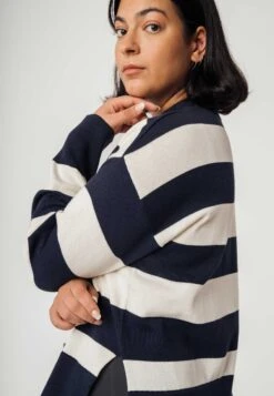Feinstrick Pullover ARMAL -Stoff Punkt Verkaufsgeschäft Armal Boxy Knit Jumper navy cream stripes 05