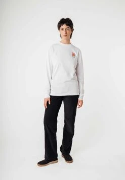 Oversized Langarmshirt Artist Edition Anjali -Stoff Punkt Verkaufsgeschäft Artist Edition Longsleeve print queen Women 04