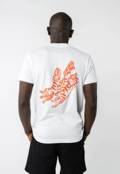 T-Shirt Artist Edition -Stoff Punkt Verkaufsgeschäft Artist Edition white print red Men 02