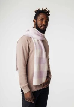 Jacquard Rippstrick Schal ASMEE -Stoff Punkt Verkaufsgeschäft Asmee Jacquard Knit Scarf lilac cream checked Men 02