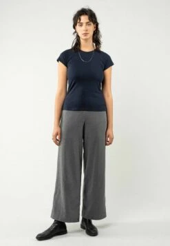 T-Shirt Basic Damen -Stoff Punkt Verkaufsgeschäft Basic Women T Shirt navy 03