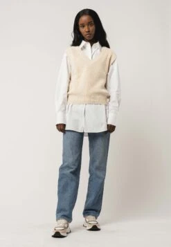 Gestrickter Pullunder DAYITA -Stoff Punkt Verkaufsgeschäft Dayita Knitted Vest cream 04