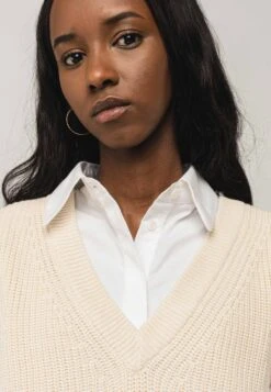 Gestrickter Pullunder DAYITA -Stoff Punkt Verkaufsgeschäft Dayita Knitted Vest cream 05