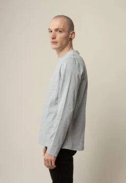Basic Langarmshirt JERIN Bundle 7 Basic Langarmshirt JERIN Bundle -Stoff Punkt Verkaufsgeschäft Jerin grey blend 02 1
