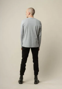 Basic Langarmshirt JERIN Bundle 8 Basic Langarmshirt JERIN Bundle -Stoff Punkt Verkaufsgeschäft Jerin grey blend 03 1