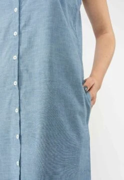 Trägerkleid Mit Knopfleiste MAJANDRA 9 Trägerkleid Mit Knopfleiste MAJANDRA -Stoff Punkt Verkaufsgeschäft Majandra blue chambray 05