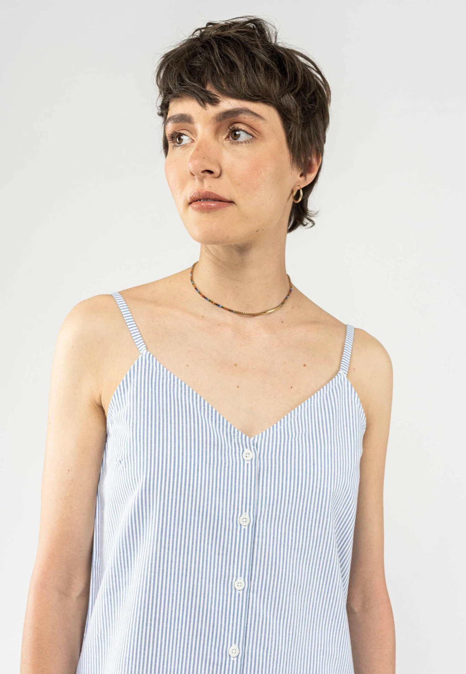 Trägerkleid Mit Knopfleiste MAJANDRA 4 Trägerkleid Mit Knopfleiste MAJANDRA – Bild 4