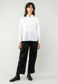 Klassische Bluse NAINA -Stoff Punkt Verkaufsgeschäft Naina Women Blouse white 04