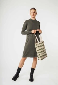 Bedruckte Totebag PUNAM -Stoff Punkt Verkaufsgeschäft Punam Printed Totebag green waves Women 03