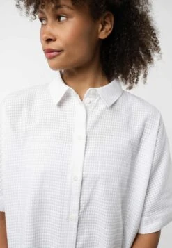 Bluse Kurzärmlig RINARA -Stoff Punkt Verkaufsgeschäft Rinara Blouse sheer grid 05