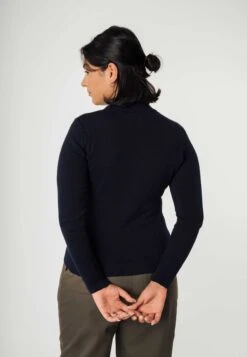 Damen Feinstrick-Pullover SADA -Stoff Punkt Verkaufsgeschäft Sada Fine Knit Jumper navy 03 1