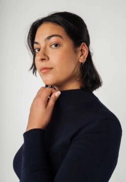 Damen Feinstrick-Pullover SADA -Stoff Punkt Verkaufsgeschäft Sada Fine Knit Jumper navy 05