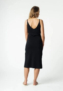 Midi Trägerkleid SADHANA -Stoff Punkt Verkaufsgeschäft Sadhana Midi Dress black 003