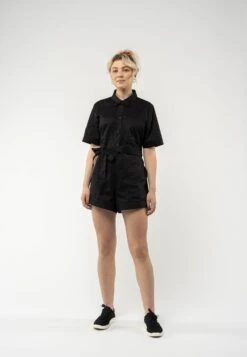 Kurzer Jumpsuit SANELA