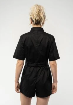 Kurzer Jumpsuit SANELA 11 Kurzer Jumpsuit SANELA -Stoff Punkt Verkaufsgeschäft Sanela black 05