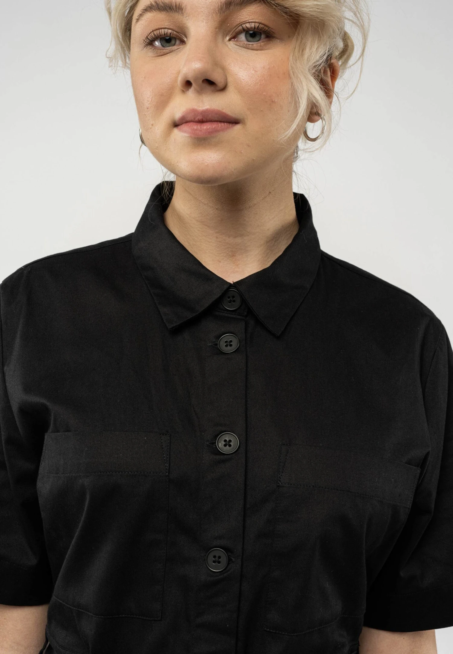 Kurzer Jumpsuit SANELA 6 Kurzer Jumpsuit SANELA – Bild 6