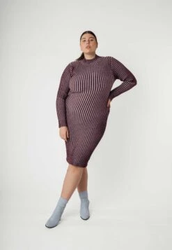 Rippstrickkleid SHIVANI