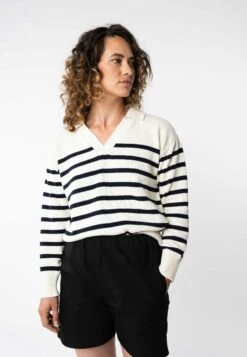 V-Neck Strickpullover VEDA